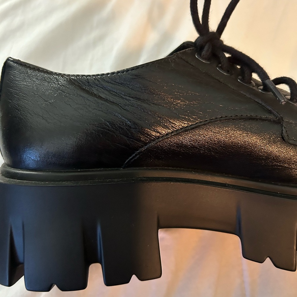 B2 Brown’s Mackenzie Shoes - Picture 8 of 9